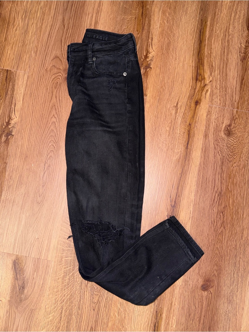 American Eagle Outfitters Black High-Rise Mom Jean